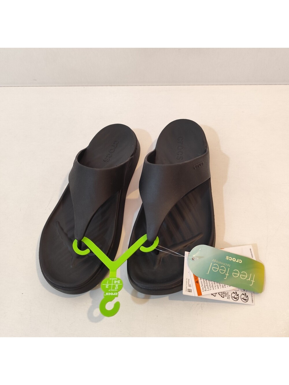 Crocs Getaway Flip Flop Woman’s Black Platform 212018-001 Size 9